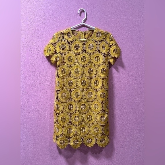 LOFT Yellow Sunflower Lace Mini Dress Size 0 NWT - Picture 1 of 7